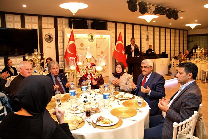 Kartal'da Şehit Aileleri Onuruna Yemek Düzenlendi