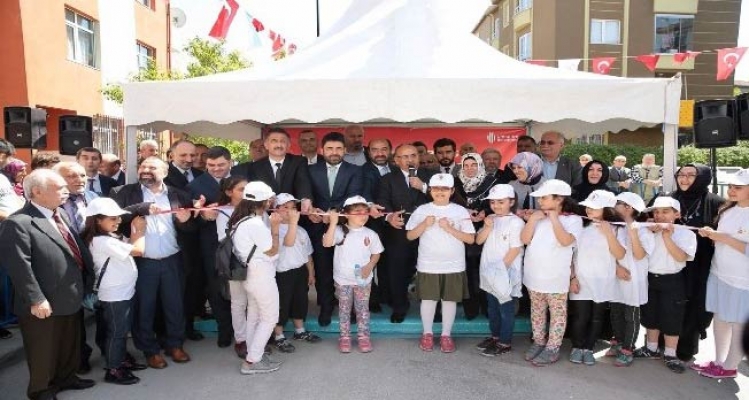 Ümraniye Belediyesi kalıcı eserlerine bir yenisini daha ekledi!