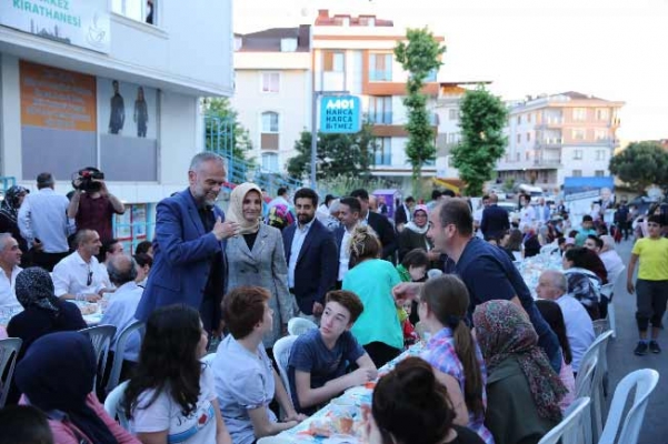 Merkez Mahallesi Sokak İftarında Bereket Paylaşıldı