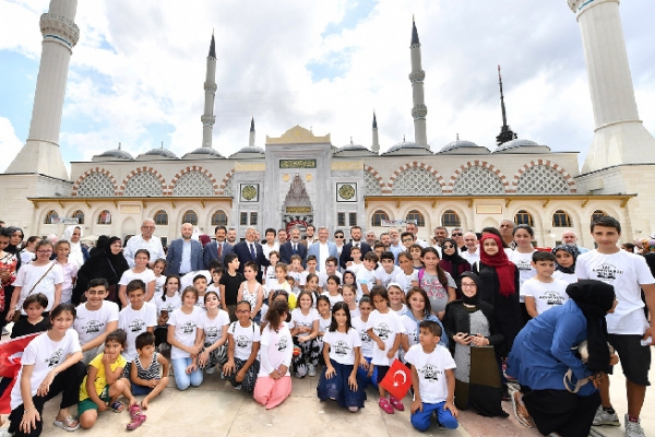 Yaz Kur’an Kursu Şenliği Çamlıca Camii’nde Gerçekleşti